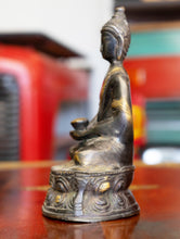 Charger l'image dans la galerie, Bronze Buddha Statue