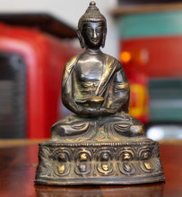 Charger l'image dans la galerie, Bronze Buddha Statue