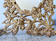 Charger l'image dans la galerie, Victorian Vintage Blooming Oval Vanity Mirror