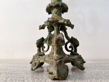 Charger l'image dans la galerie, French Bronze Four-Branch Flower Candle Holder Set – 2 Pieces
