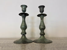 Charger l'image dans la galerie, Antique Bronze Single-Branch Candle Holders-Curved Patina