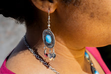 Charger l'image dans la galerie, Silver-Finished Brass Necklace with Murano Glass Accents-Blue