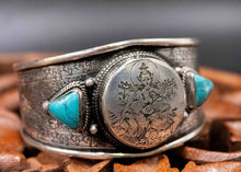 Charger l'image dans la galerie, Tibetan Silver Cuff-Budha with Turquoise