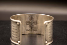Charger l'image dans la galerie, Tibetan Silver Cuff-Ganesh