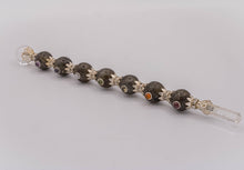 Charger l'image dans la galerie, Labradorite Crystal Wand with 7 Chakra Stones & Clear Quartz