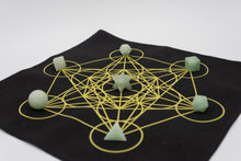 Charger l'image dans la galerie, 7 pcs Chakra Platonic Sacred Crystal Geometric Set-Green Aventurine