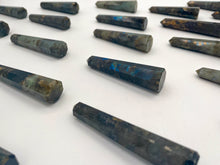 Load image into Gallery viewer, Labradorite Healing Crystals