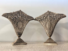 Charger l'image dans la galerie, Vintage Bronze Single Branch Candle Holders-Fan Shape (Light)