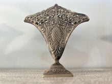 Charger l'image dans la galerie, Vintage Bronze Single Branch Candle Holders-Fan Shape (Light)