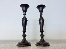 Charger l'image dans la galerie, Antique Bronze Single-Branch Candle Holders-Ribbed Dark