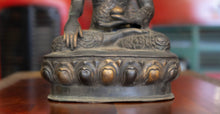 Charger l'image dans la galerie, Vintage Bronze Buddha Statue
