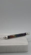 Charger et lire la vidéo dans la visionneuse de la Galerie, 7 Chakra Spiritual Healing Wand with Clear Quartz