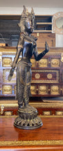 Charger l'image dans la galerie, Vintage Bronze Tara Statue