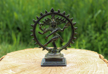 Charger l'image dans la galerie, Bronze Shiva Statue