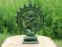 Charger l'image dans la galerie, Bronze Shiva Statue