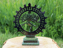 Charger l'image dans la galerie, Bronze Shiva Statue