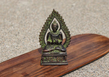 Charger l'image dans la galerie, Vintage Bronze Buddha Statue