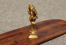 Charger l'image dans la galerie, Vintage Bronze Ganesha Statue