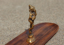 Charger l'image dans la galerie, Vintage Bronze Ganesha Statue