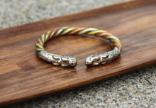 Charger l'image dans la galerie, 3 Metal Healing Bracelet