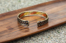 Charger l'image dans la galerie, 3 Metal Healing Bracelet