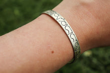 Load image into Gallery viewer, White Metal Mantra Healing Bracelet