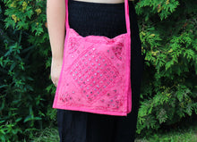 Charger l'image dans la galerie, Organic Hemp Cotton Medium Crossbody Bag-Pink Diamond