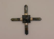 Charger l'image dans la galerie, Labradorite Energy Generator