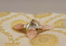 Charger l'image dans la galerie, Rose Quartz Arrow Energy Generator