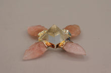 Charger l'image dans la galerie, Rose Quartz Arrow Energy Generator