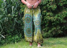 Charger l'image dans la galerie, Aladdin Pants