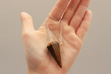 Charger l'image dans la galerie, Tiger Eye Pendulum Point