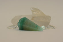 Charger l'image dans la galerie, Green Aventurine Pendulum Point