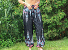 Charger l'image dans la galerie, Aladdin Pants