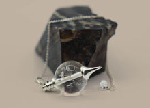 Charger l'image dans la galerie, Clear Quartz Pendulum Sphere