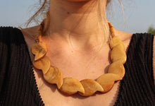 Charger l'image dans la galerie, Vintage Yak Bone (Horn) Necklace- Teardrop Beaded (Brown)