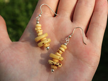 Load image into Gallery viewer, Vintage Light & Dark Yak Bone Necklace & Earrings Set on Leather Rope- Circle Pendant