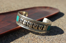 Load image into Gallery viewer, Turquoise Mantra Healing Bracelet