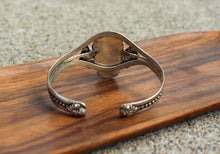 Load image into Gallery viewer, Lapis Lazuli Healing Bracelet