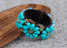 Load image into Gallery viewer, Turquoise Stone Flower Pattern Leather Bracelet