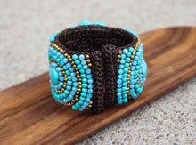 Load image into Gallery viewer, Turquoise Stone Flower Pattern Leather Bracelet