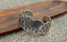 Load image into Gallery viewer, White Metal Healing Bracelet