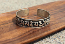Load image into Gallery viewer, Mantra Healing Bracelet
