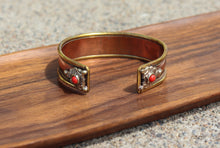 Load image into Gallery viewer, Coral & 3 Metal Mantra Healing Bracelet
