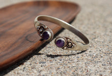 Load image into Gallery viewer, Amethyst Healing Bracelet