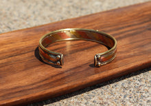 Load image into Gallery viewer, Fluorite & 3 Metal Healing Bracelet