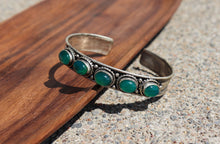 Load image into Gallery viewer, Fluorite Healing Bracelet