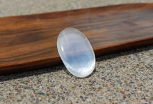 Charger l'image dans la galerie, Selenite Worry Stone