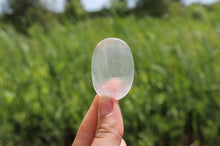 Charger l'image dans la galerie, Selenite Worry Stone