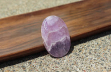 Charger l'image dans la galerie, Amethyst Worry Stone